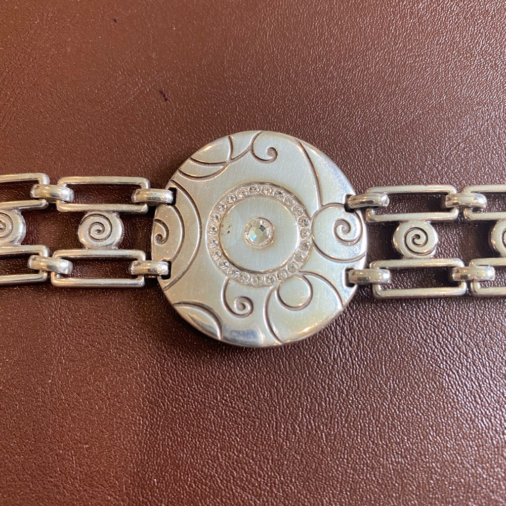 Brighton Silver Bracelet with Crystal Design NWOT 7 1/4”